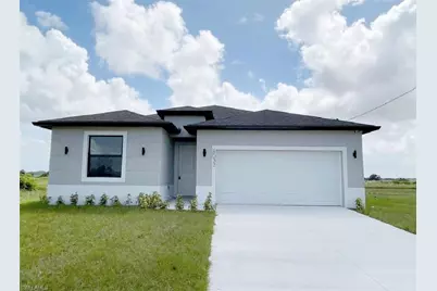 9031 W Castle Cir, Labelle, FL 33935 - Photo 5