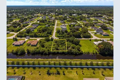 3742 Hyde Park Dr, Fort Myers, FL 33905 - Photo 9