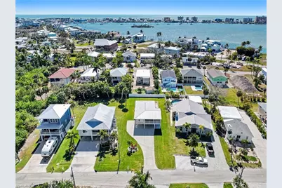942 Prescott St, Fort Myers Beach, FL 33931 - Photo 7
