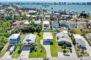 942 Prescott St, Fort Myers Beach, FL 33931 - Photo 7