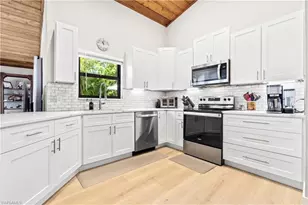 12446 McGregor Woods Cir, Fort Myers, FL 33908 - Photo 3