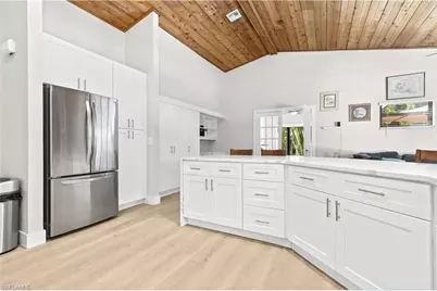 12446 McGregor Woods Cir, Fort Myers, FL 33908 - Photo 7