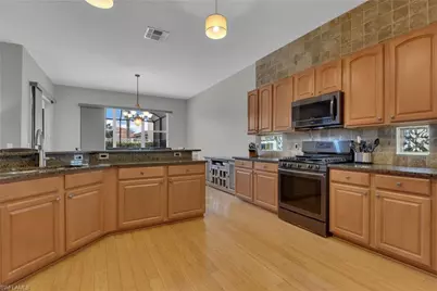 11732 Pine Timber Ln, Fort Myers, FL 33913 - Photo 7