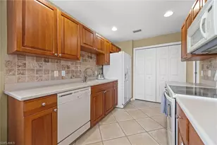 3030 Meandering Way, Fort Myers, FL 33905 - Photo 11