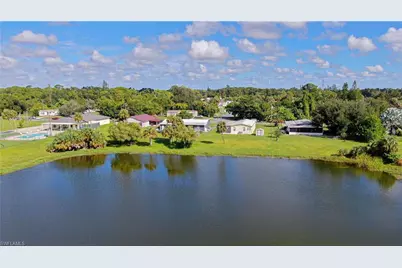2425 Zoysia Ln, North Fort Myers, FL 33917 - Photo 29