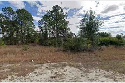 463 Eisenhower Blvd, Lehigh Acres, FL 33974 - Photo 5