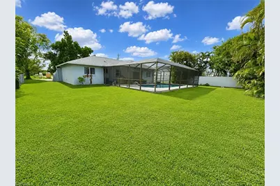 133 NE 23rd Ave, Cape Coral, FL 33909 - Photo 21