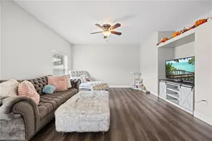 15752 Sunny Crest Ln, Fort Myers, FL 33905 - Photo 11
