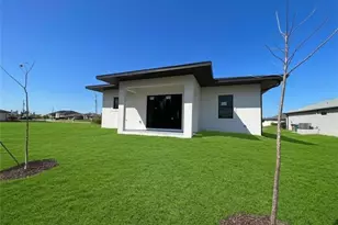 2113 NW 41st Ave, Cape Coral, FL 33993 - Photo 23