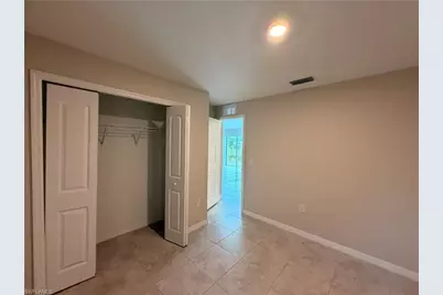 808 NW 9th St, Cape Coral, FL 33993 - Photo 9