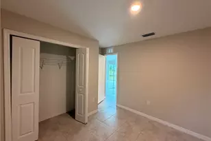 808 NW 9th St, Cape Coral, FL 33993 - Photo 9