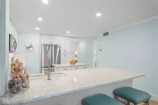 1785 Middle Gulf Dr, Sanibel, FL 33957 - Photo 9