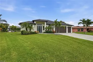 2501 SW 28th Terrace, Cape Coral, FL 33914 - Photo 3