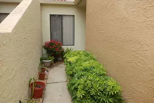 7121 Golden Eagle Ct, Fort Myers, FL 33912 - Photo 3