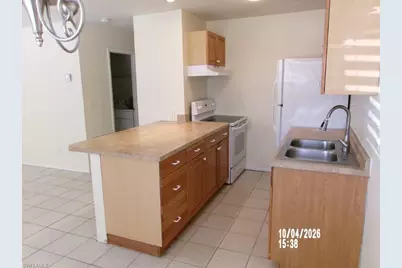 8259 Beacon Blvd, Fort Myers, FL 33907 - Photo 7