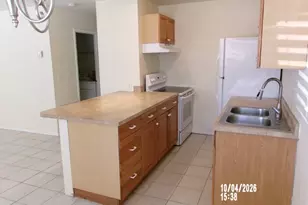 8259 Beacon Blvd, Fort Myers, FL 33907 - Photo 7