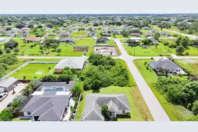 3918 7th St SW, Lehigh Acres, FL 33976 - Photo 3