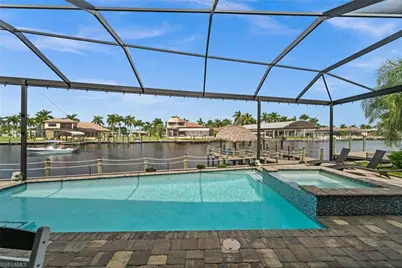 5205 Sunset Ct, Cape Coral, FL 33904 - Photo 3