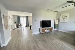3801 SE 10th Ave, Cape Coral, FL 33904 - Photo 3