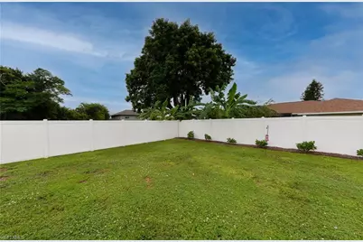 3820 SE 10th Pl, Cape Coral, FL 33904 - Photo 37