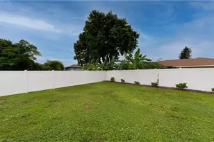 3820 SE 10th Pl, Cape Coral, FL 33904 - Photo 37