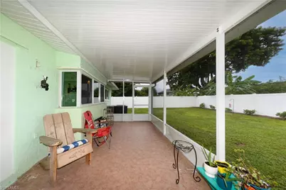 3820 SE 10th Pl, Cape Coral, FL 33904 - Photo 35