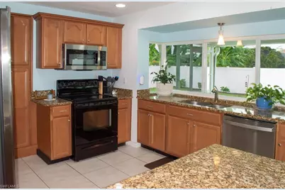 3820 SE 10th Pl, Cape Coral, FL 33904 - Photo 15