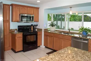 3820 SE 10th Pl, Cape Coral, FL 33904 - Photo 15