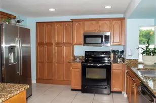 3820 SE 10th Pl, Cape Coral, FL 33904 - Photo 13