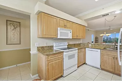 14061 Brant Point Cir #725, Fort Myers, FL 33919 - Photo 7