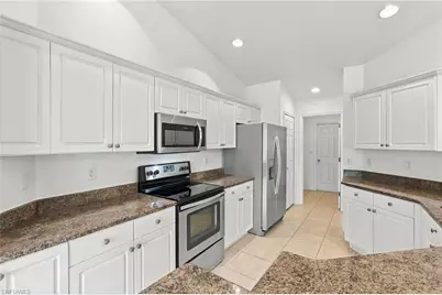 624 SW 9th Ave, Cape Coral, FL 33991 - Photo 11