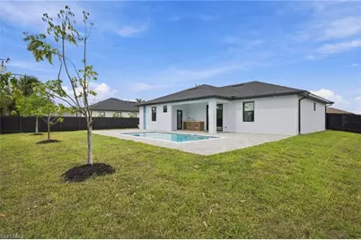 344 NE 10th Ter, Cape Coral, FL 33909 - Photo 27