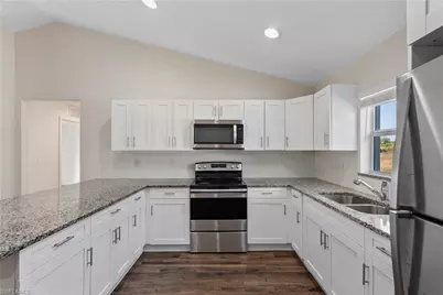 9018 Penny Cir, Labelle, FL 33935 - Photo 9