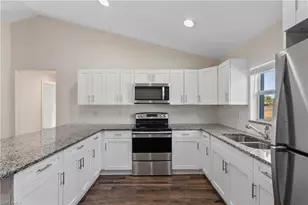 9018 Penny Cir, Labelle, FL 33935 - Photo 9