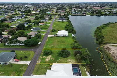 2118 NE 13th Ave, Cape Coral, FL 33909 - Photo 5