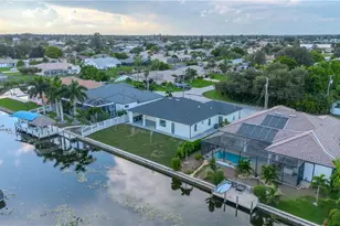 920 SE 5th Terrace, Cape Coral, FL 33990 - Photo 7