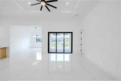920 SE 5th Ter, Cape Coral, FL 33990 - Photo 23