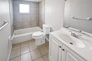 6635 Warwick Cir, Fort Myers, FL 33919 - Photo 15