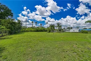 1207 Green Ave, North Fort Myers, FL 33903 - Photo 3
