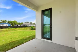 2426/2424 Mae Ave S, Lehigh Acres, FL 33973 - Photo 23