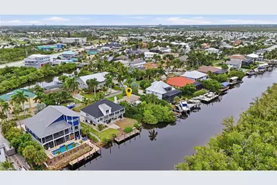 11821 Isle Of Palms Dr, Fort Myers Beach, FL 33931 - Photo 27