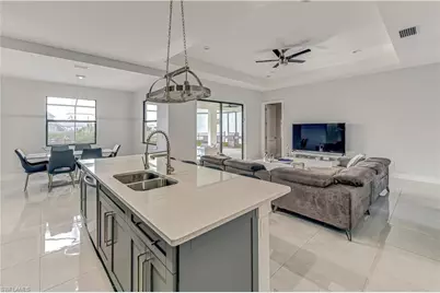 1005 SW 15th Pl, Cape Coral, FL 33991 - Photo 7
