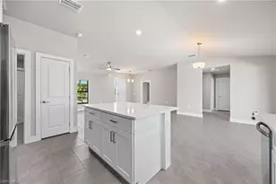 1807 NE 2nd St, Cape Coral, FL 33909 - Photo 17