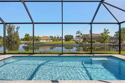 1807 NE 2nd St, Cape Coral, FL 33909 - Photo 33