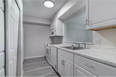7410 Lake Breeze Dr #508, Fort Myers, FL 33907 - Photo 5