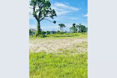 1705 NE 26th Ter, Cape Coral, FL 33909 - Photo 5
