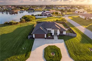 1135 Tropicana Parkway W, Cape Coral, FL 33993 - Photo 39