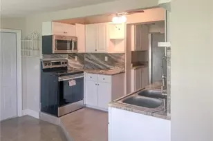 305 Bougainvillea Rd W, Lehigh Acres, FL 33936 - Photo 7