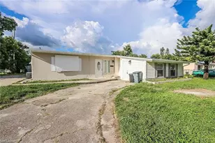 305 Bougainvillea Rd W, Lehigh Acres, FL 33936 - Photo 3