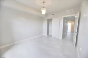 2090 W First St, Fort Myers, FL 33901 - Photo 29